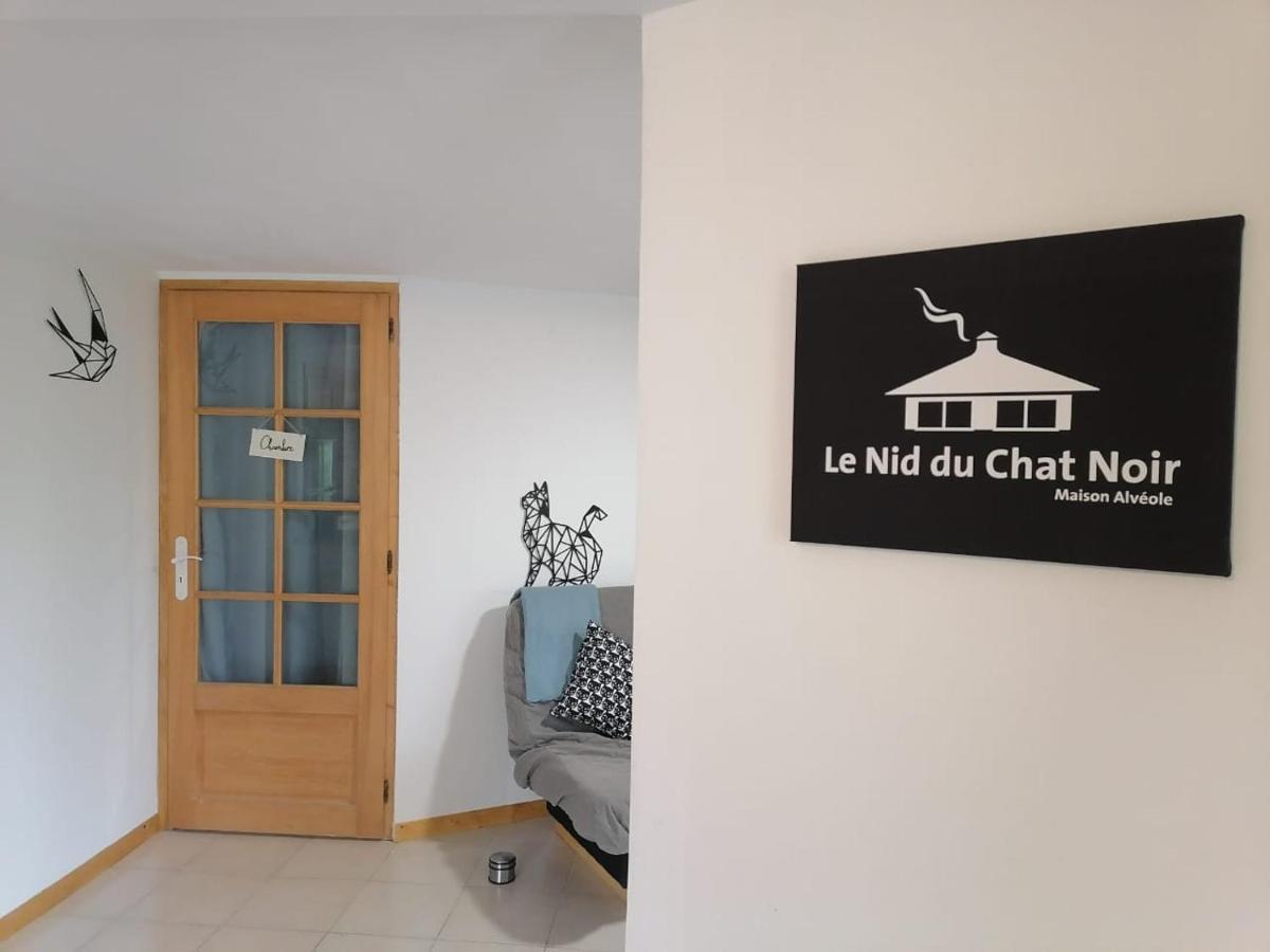 Le Nid Du Chat Noir - Maison Alveole Bed And Books Сье Экстерьер фото
